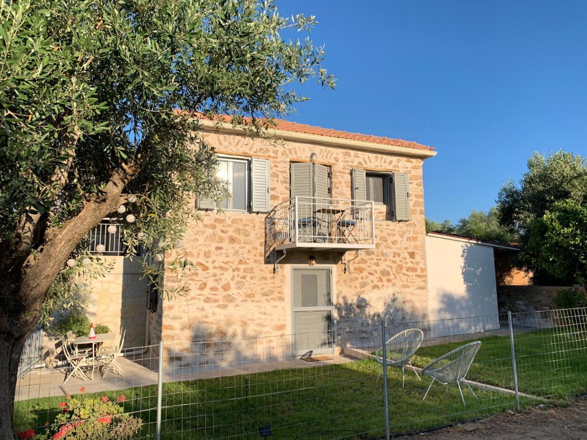 Messinian Stone House Villa Bagian luar foto